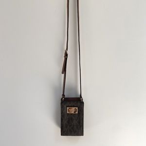 Michael Kors MK Logo Smartphone Crossbody Bag